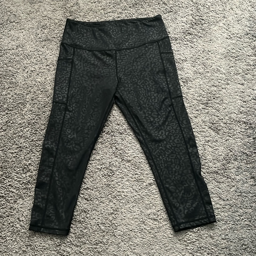 Leopard Capri